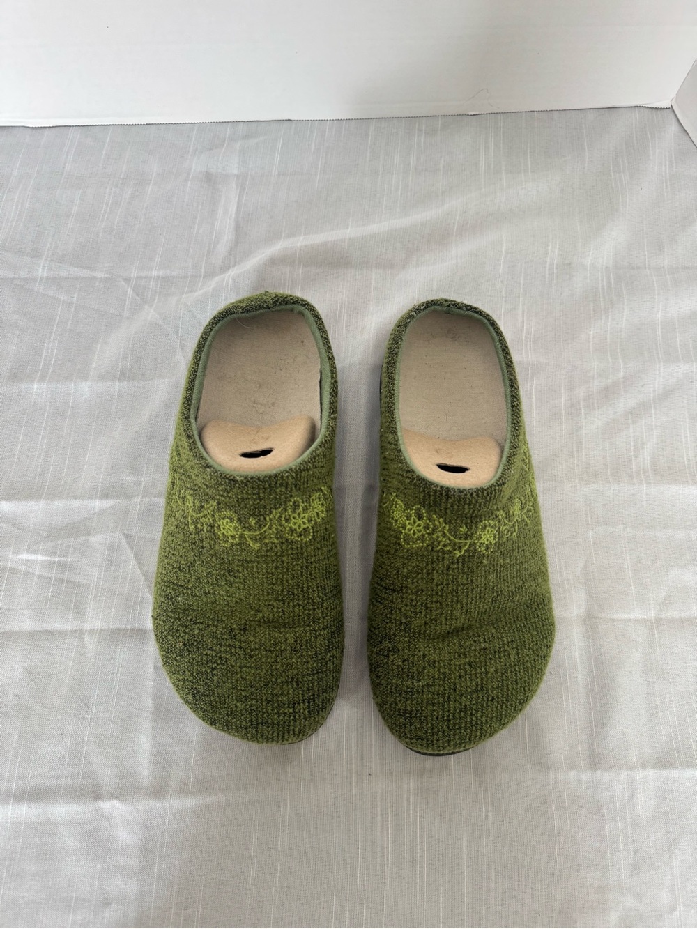 LL Bean Green Knit Slip-On Slippers Size 9m